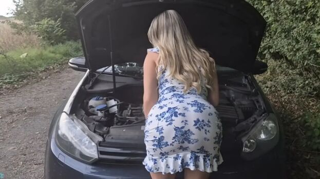 Leaked Unluckygirl private photo viral onlyfans