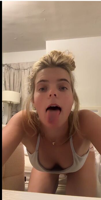 Leaked Urcrxzygirl private photo viral onlyfans