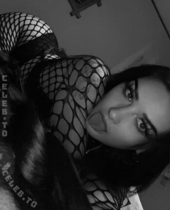 Leaked Urluvv sarah private photo viral onlyfans