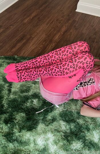 ursecretgirlfriend | ursecretgf | Pyra Fae