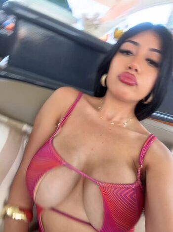 Leaked User page private photo viral onlyfans