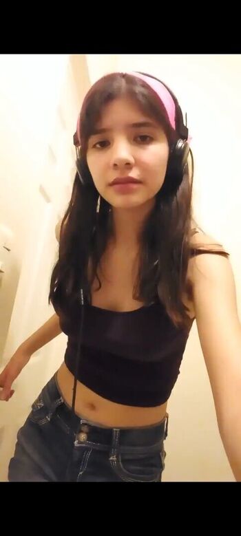 Leaked Valecast private photo viral onlyfans