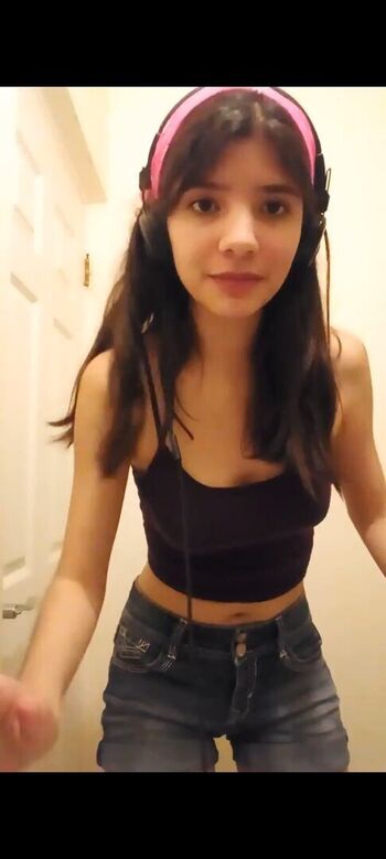 Leaked Valecast private photo viral onlyfans