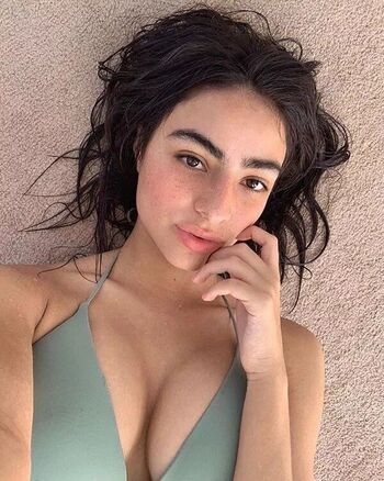 Leaked Valentina buzzurro private photo viral onlyfans