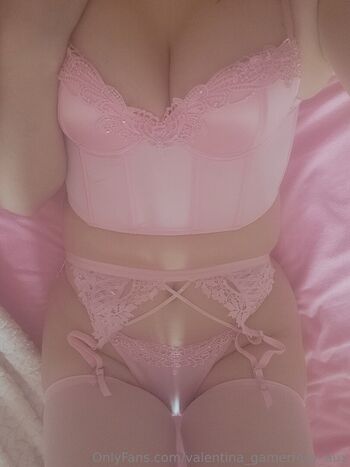 Leaked Valentina gamerfoxy aux page private photo viral onlyfans
