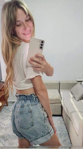 Leaked Valentinayjake private photo viral onlyfans