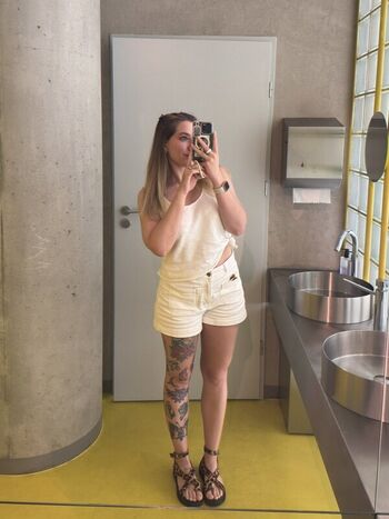 Leaked Valeri da private photo viral onlyfans