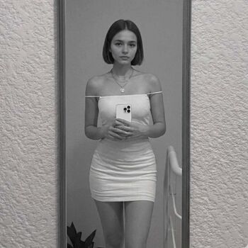 Leaked Valeria flores private photo viral onlyfans