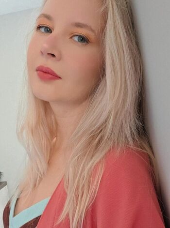 Valeriya ASMR