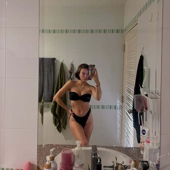Leaked Valeriyastill private photo viral onlyfans
