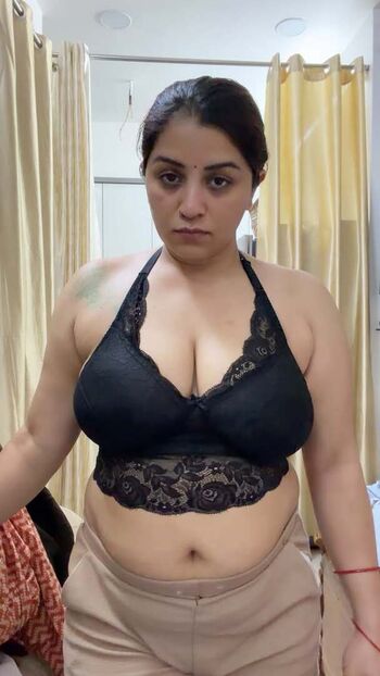 Leaked Vandana pathak page private photo viral onlyfans