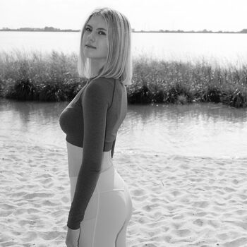 vanessa.lea.s_official