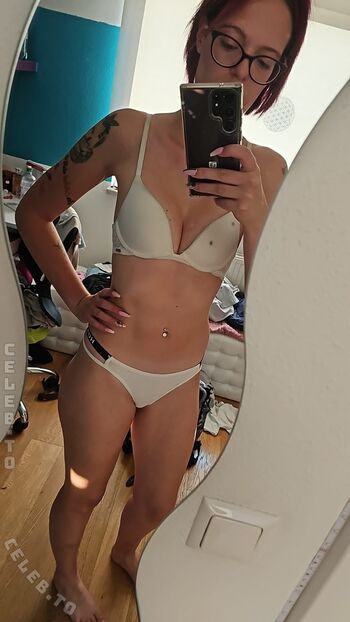 Leaked Vani ma private photo viral onlyfans