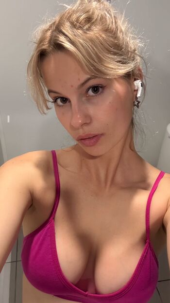 Leaked Varvarik star page private photo viral onlyfans