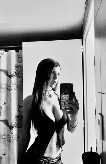 Leaked Veeranoceti private photo viral onlyfans