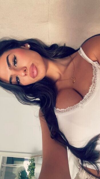 Leaked Veeronr page private photo viral onlyfans