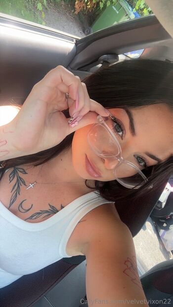 velvetvixon22