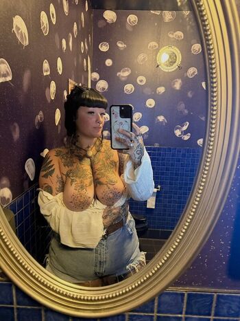 Leaked Venicecemetery page private photo viral onlyfans