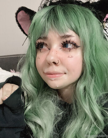 Venomous_dolly