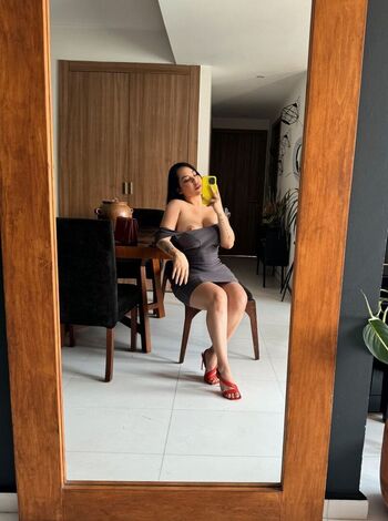 Leaked Veronica flores private photo viral onlyfans