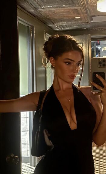 Leaked Veronica kelegian private photo viral onlyfans