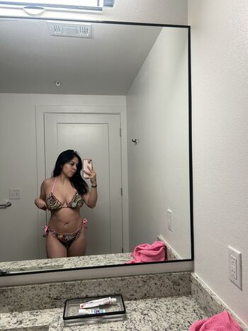 Leaked Viannneyyyyy private photo viral onlyfans