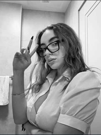 Leaked Vibezgizem page private photo viral onlyfans