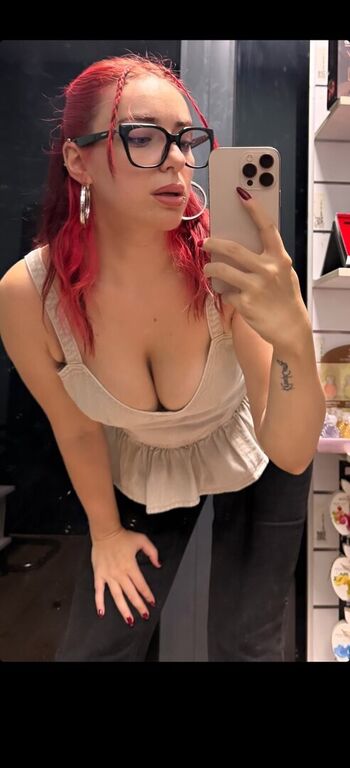 Leaked Vibezgizem private photo viral onlyfans