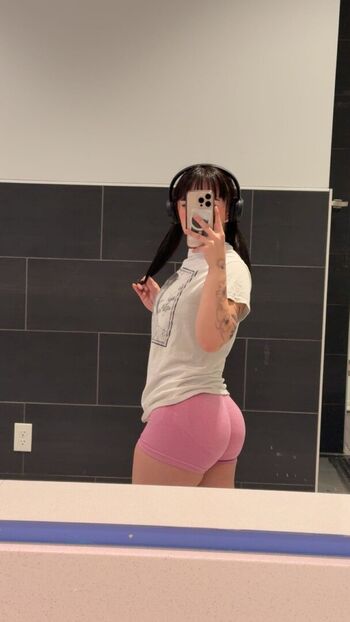 Leaked Vibingvalentine private photo viral onlyfans