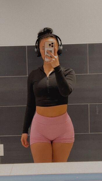 Leaked Vibingvalentine private photo viral onlyfans