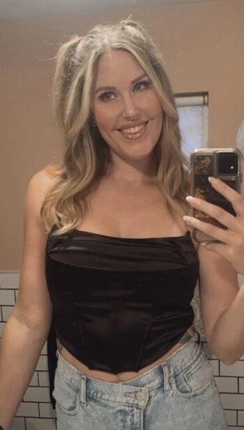 Leaked Vicki howard private photo viral onlyfans