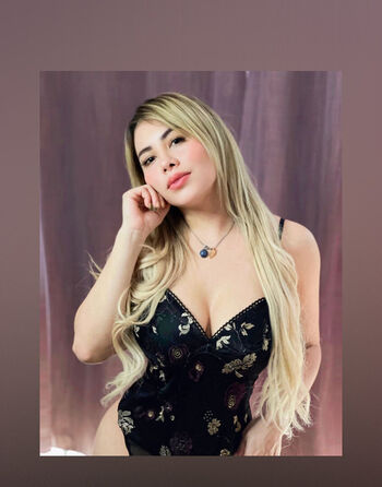Leaked Vicky demoore private photo viral onlyfans