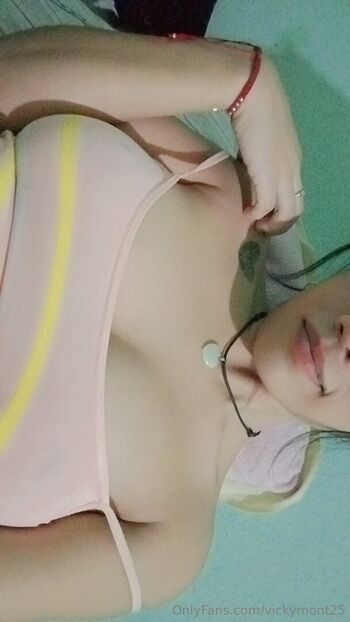 vickymont25