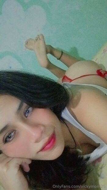 vickymont25