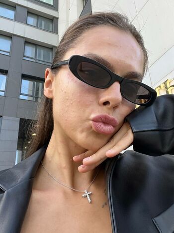 Viki Odintcova