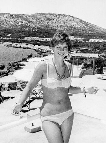Leaked Vintage starlets page private photo viral onlyfans