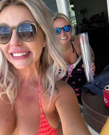 Leaked Vinylsanddials private photo viral onlyfans