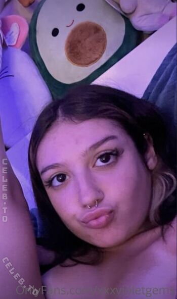 Leaked Violet gems page private photo viral onlyfans