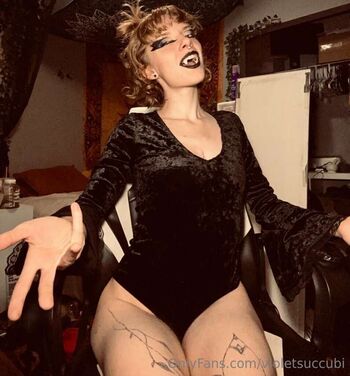 Violet_Succubi