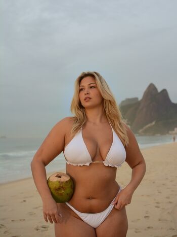 Vitoria Almeida