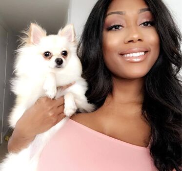 Leaked Bent over/ private photo viral onlyfans