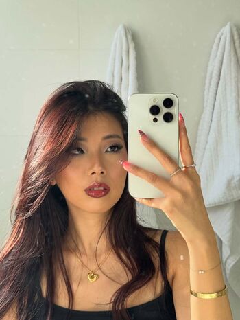 Vivian Marie Wong