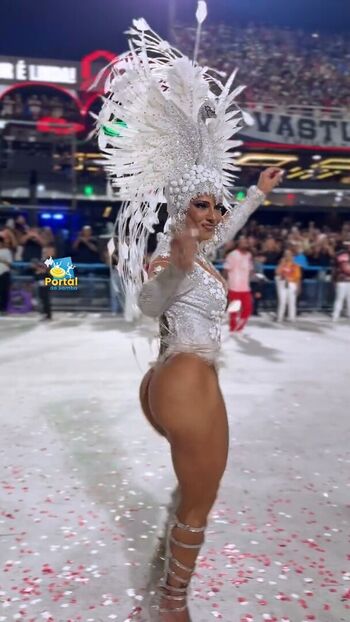 Viviane Araujo