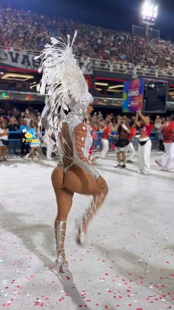 Viviane Araujo