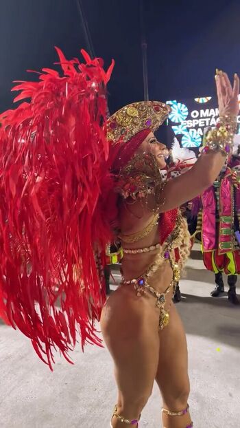 Viviane Araujo