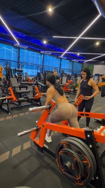 Viviane Araujo