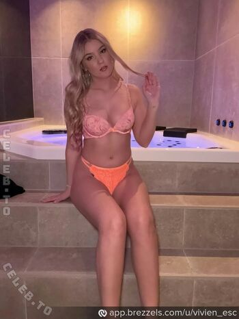 Vivien_esc
