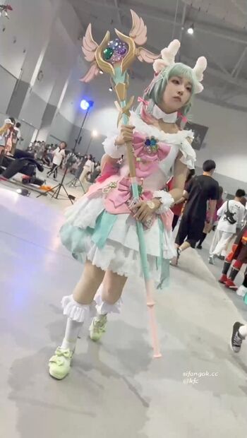 Voyeur Asian Pissing Toilet &Amp; Upskirts Only