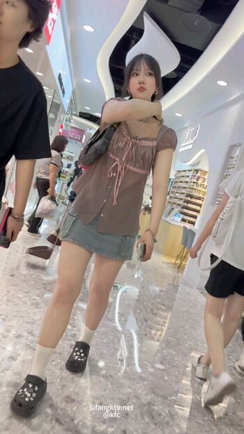 Leaked Voyeur asian pissing toilet amp upskirts only page private photo viral onlyfans