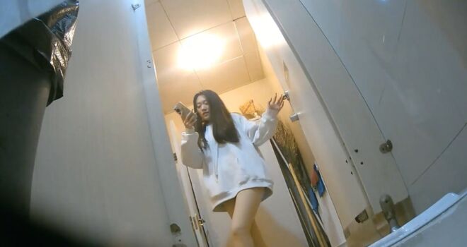 Leaked Voyeur asian pissing toilet amp upskirts only private photo viral onlyfans